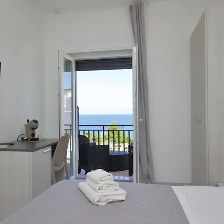 Πανσιόν Sabbia E Sole